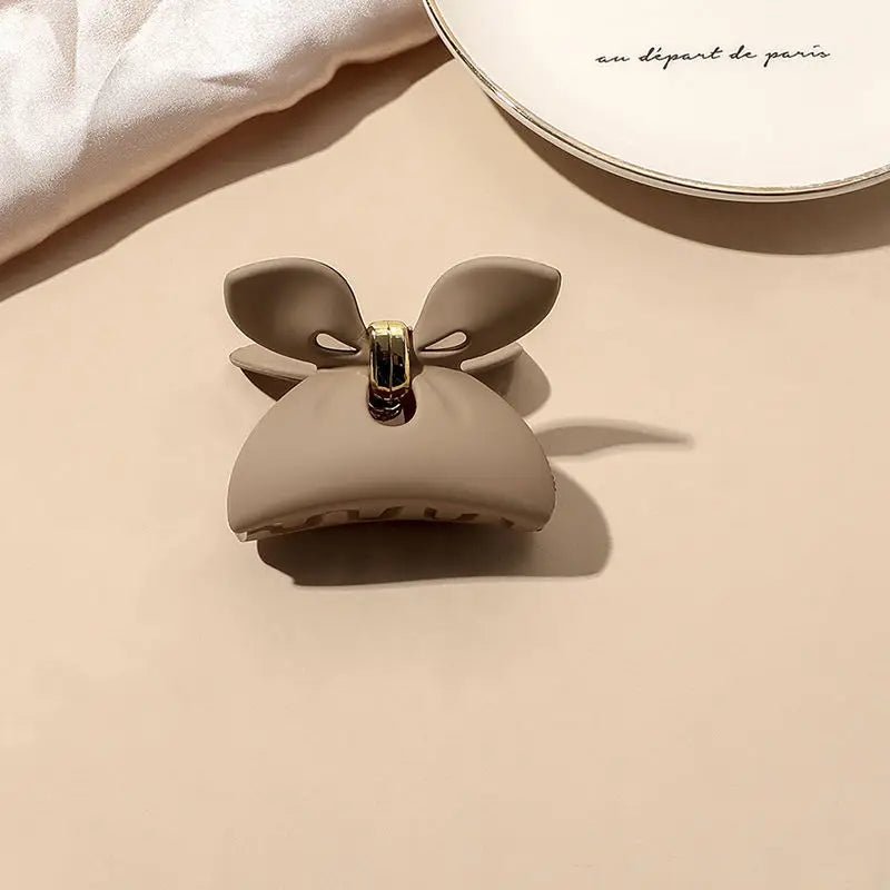 Išskirtinio dizaino plaukų žnyplės kaspinėlis - Plaukuota-žnyplės