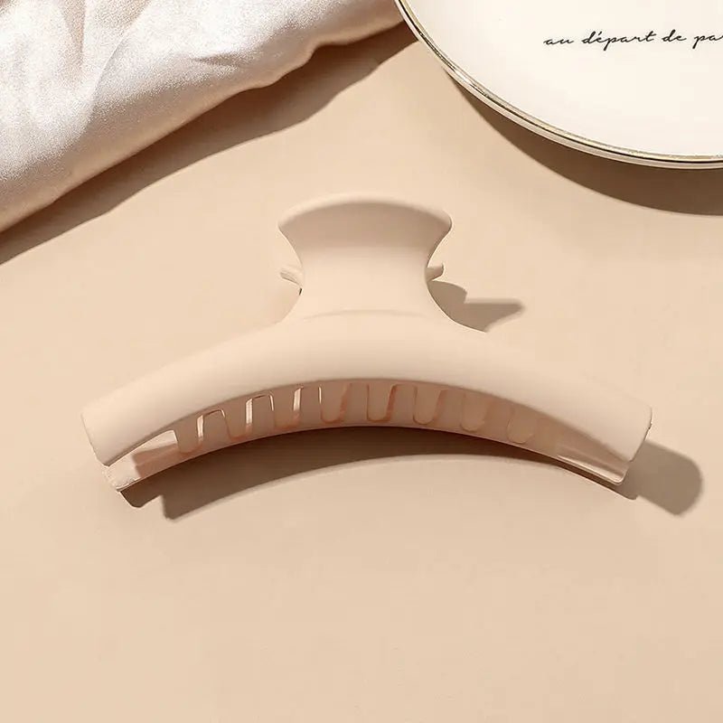 Plaukų aksesuaras "Kasdienės plaukų žnyplės" smėlio spalvos- Plaukuota-žnyplės