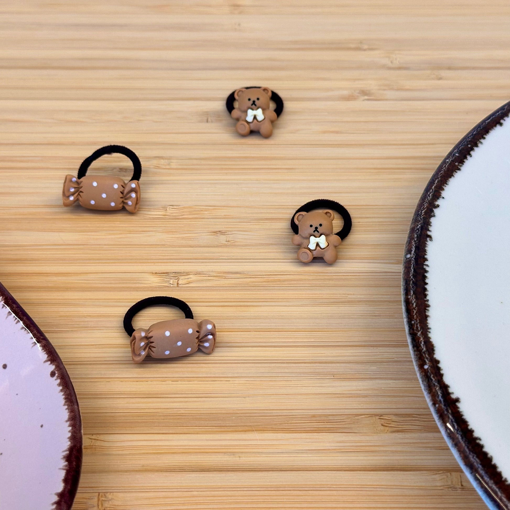 Žaismingos vaikiškos gumytės su saldainiais ir meškiukais ruda su gelsvu