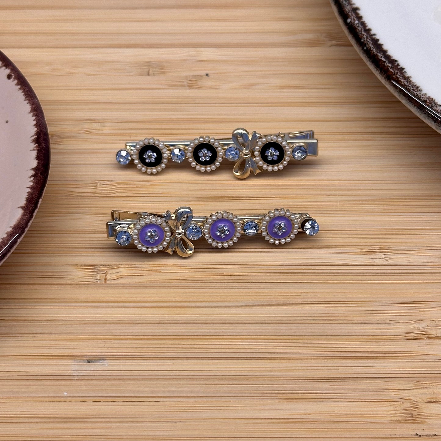 Plaukų aksesuaras segtukas gėlytės su blizgučiais, dviejų spalvų-plaukuota-segtukai