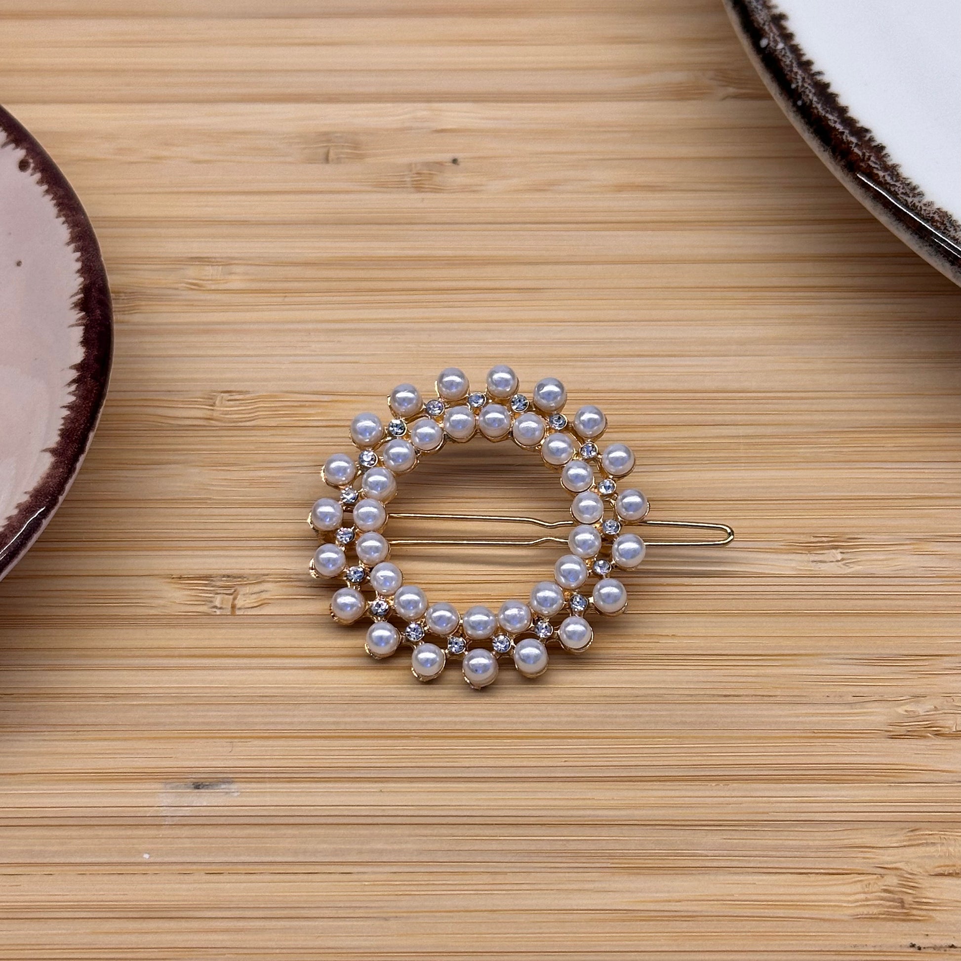 Plaukų aksesuaras segtukas apskritimas - Plaukuota- segtukai