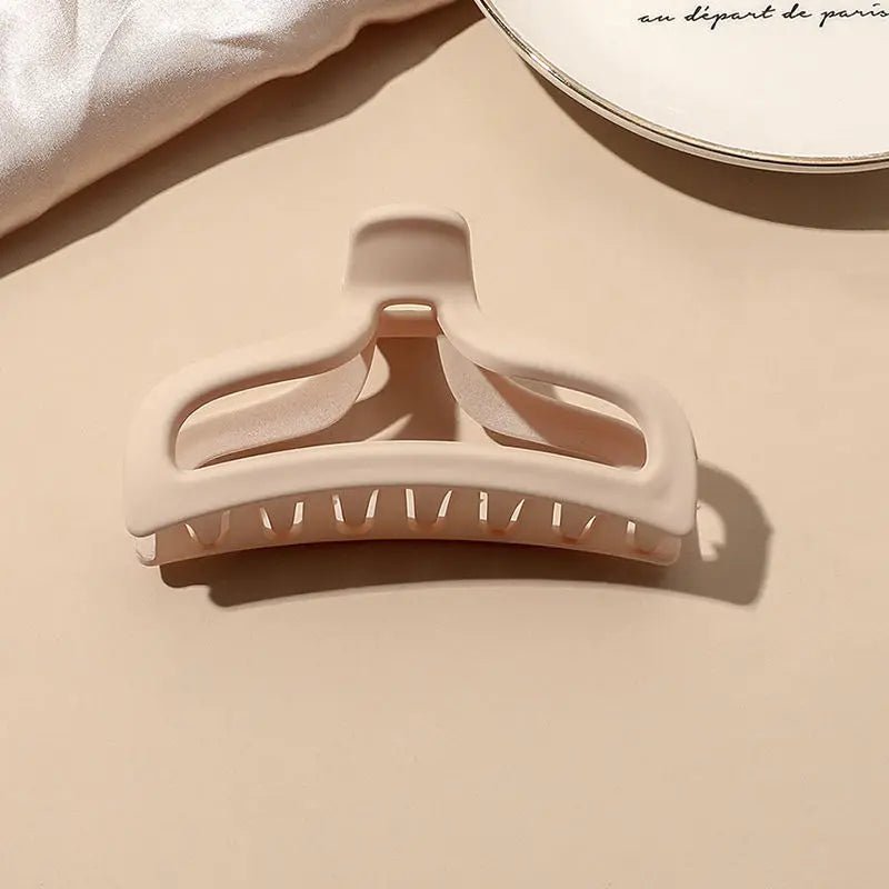 Išskirtinio dizaino kasdienės plaukų žnyplės - Plaukuota-žnyplės