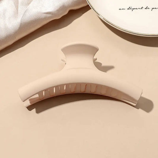 Plaukų aksesuaras "Kasdienės plaukų žnyplės" smėlio spalvos- Plaukuota-žnyplės