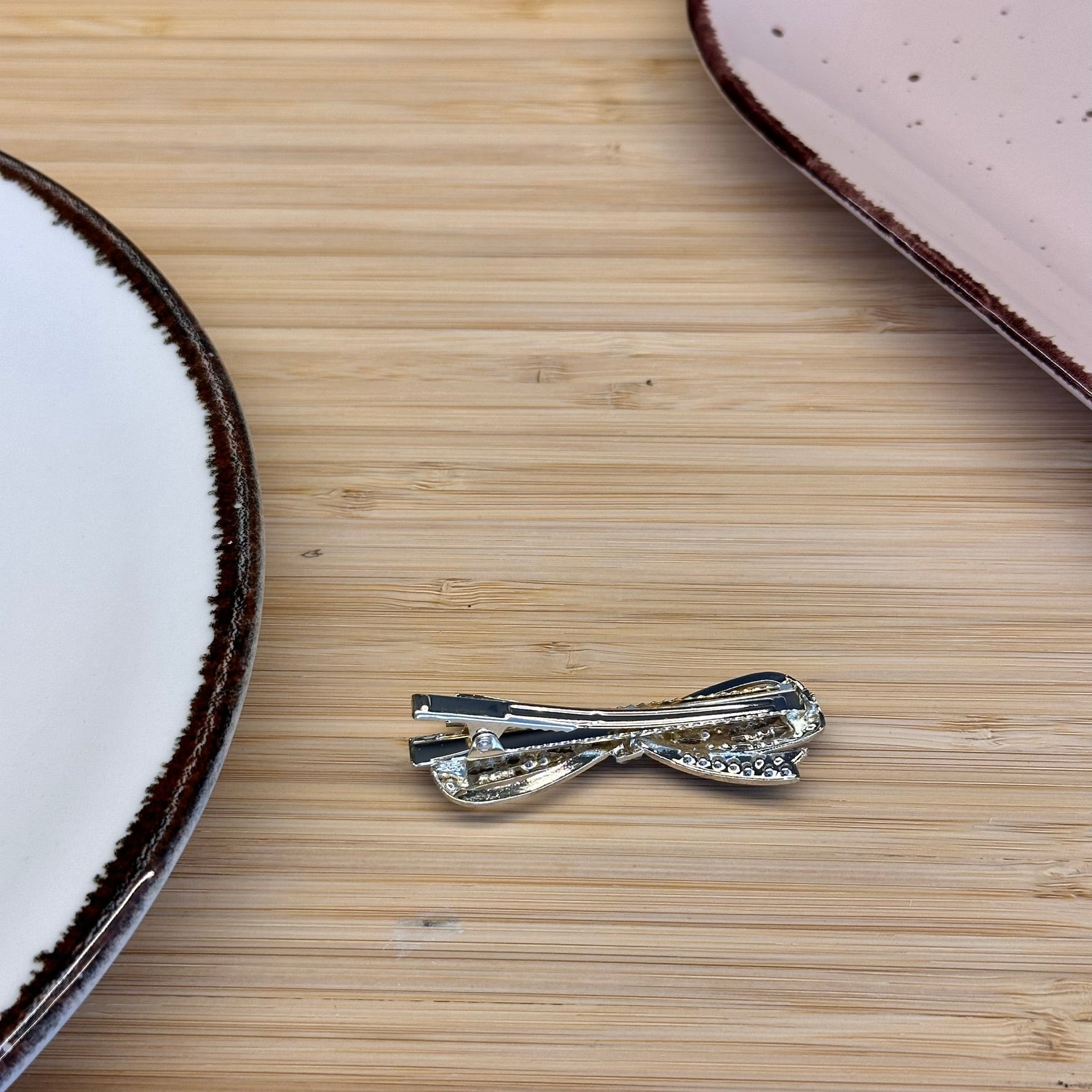 Plaukų aksesuaras segtukas blizgus kaspinėlis - Plaukuota - segtukai