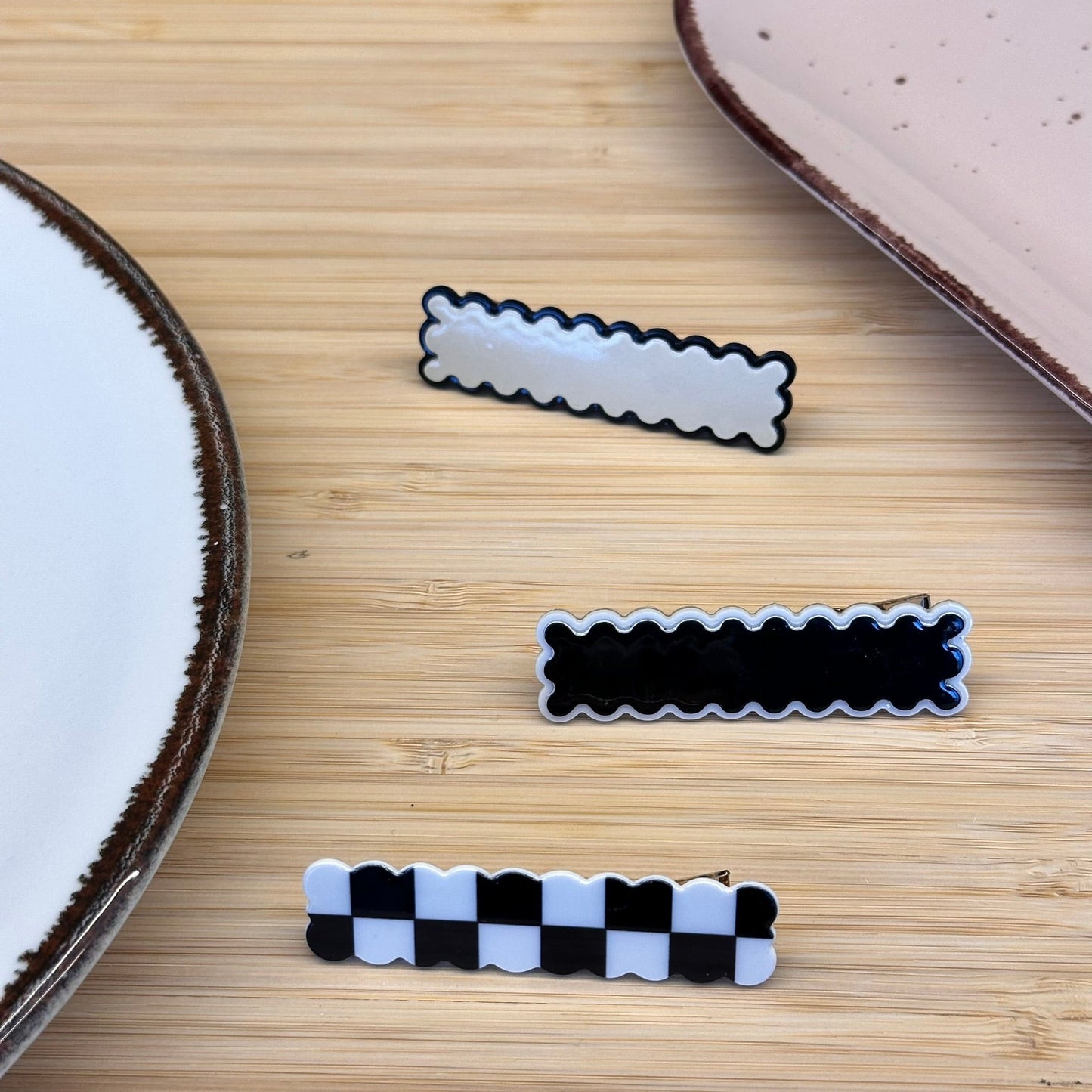 Plaukų aksesuaras segtukas įvairių formų storesnės juostelės - Plaukuota - segtukai