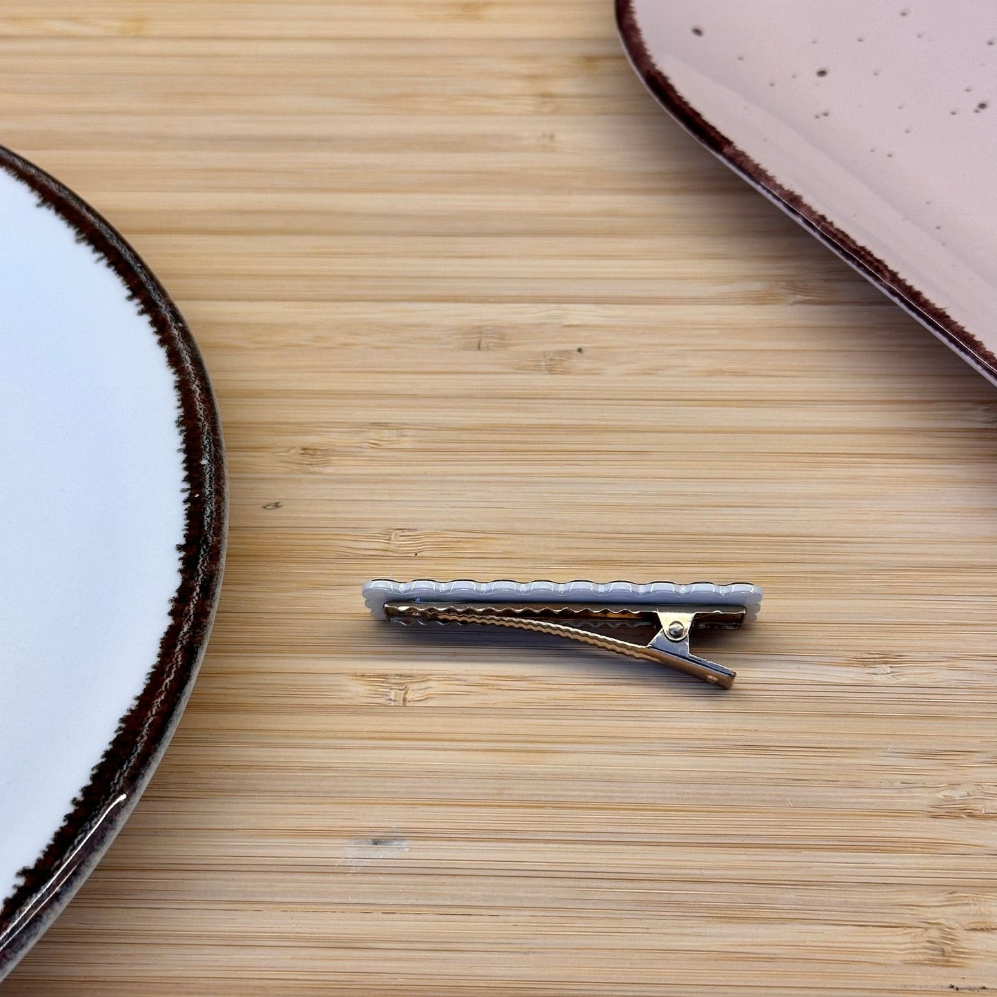 Plaukų aksesuaras segtukas įvairių formų storesnės juostelės - Plaukuota - segtukai