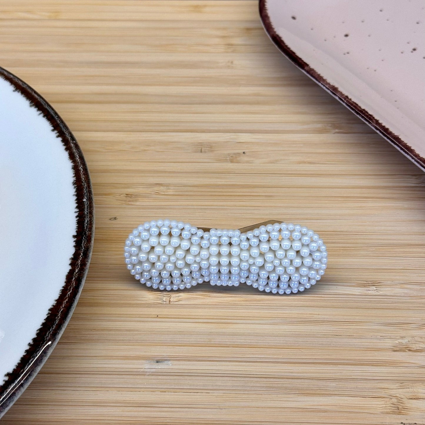 Plaukų aksesuaras segtukas kaspinas su dirbtiniais perlais - Plaukuota - segtukai