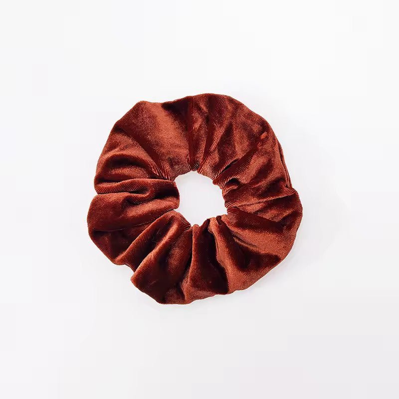 Velvetinė plaukų gumelė rudos spalvos - Plaukuota-gumelės